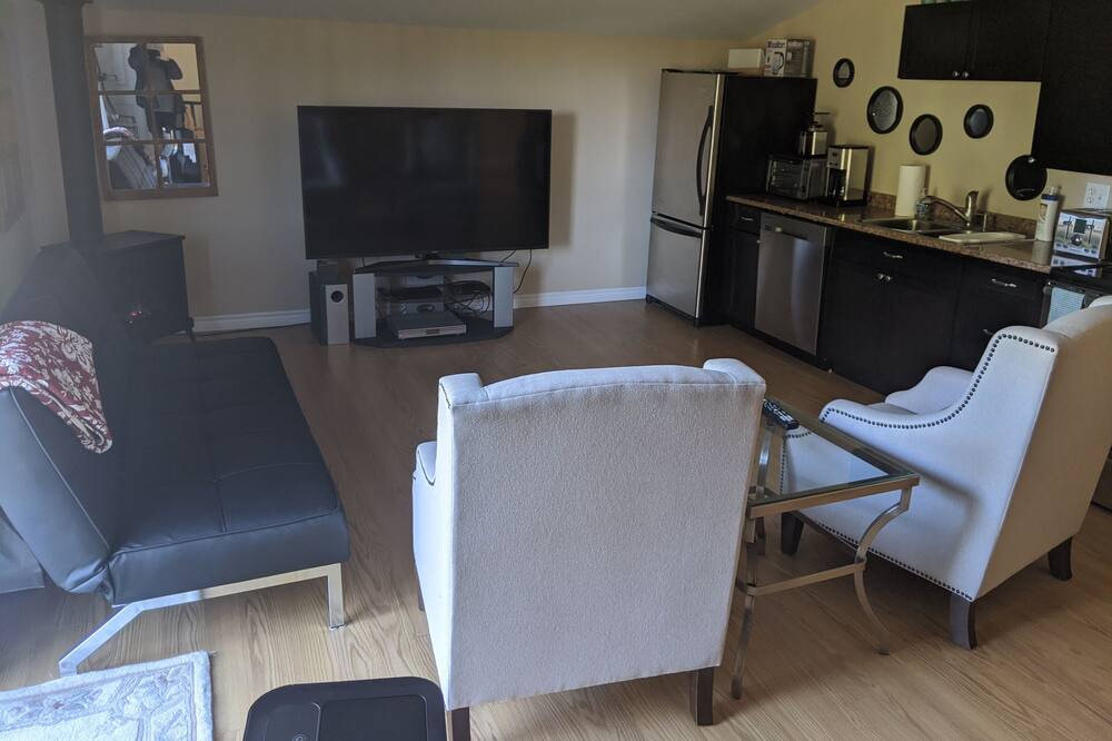 Photo of Livingroom in Picton