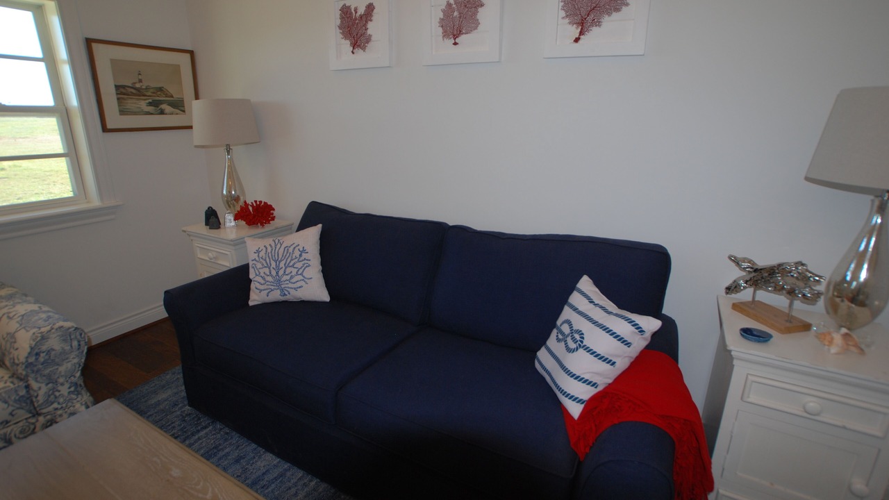 Photo of Livingroom in Madisonville