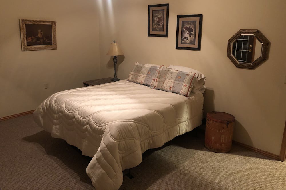 Photo of Bedroom in Canyon