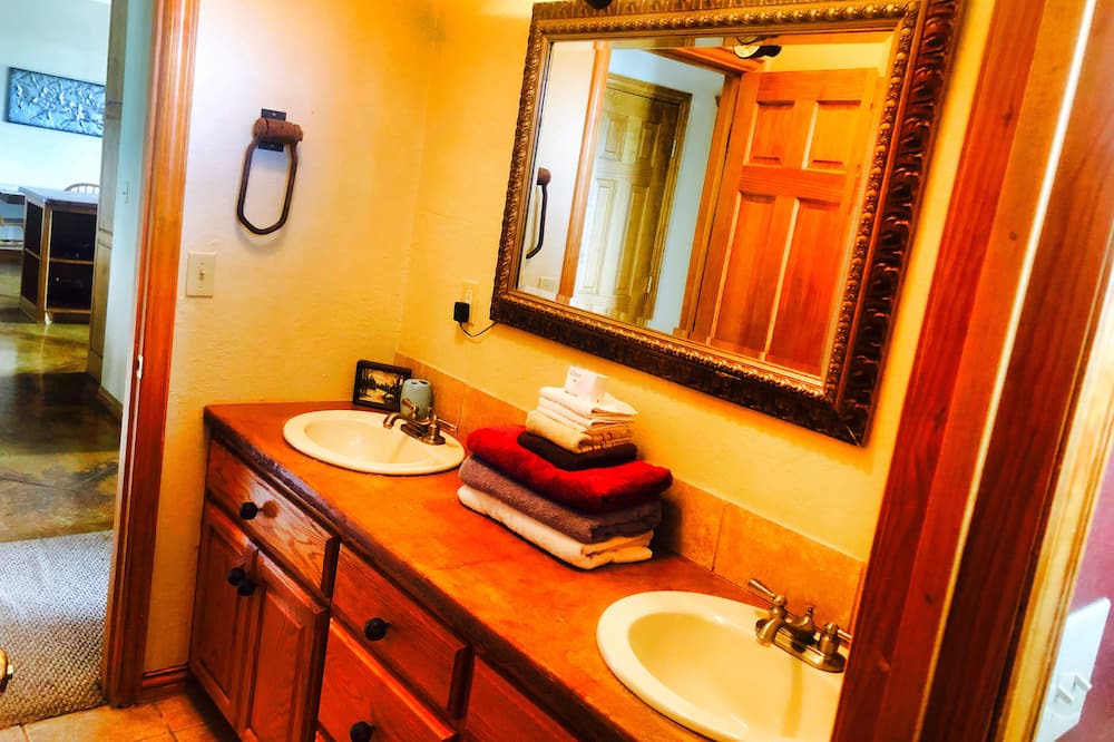 Photo of Bathroom in Canyon