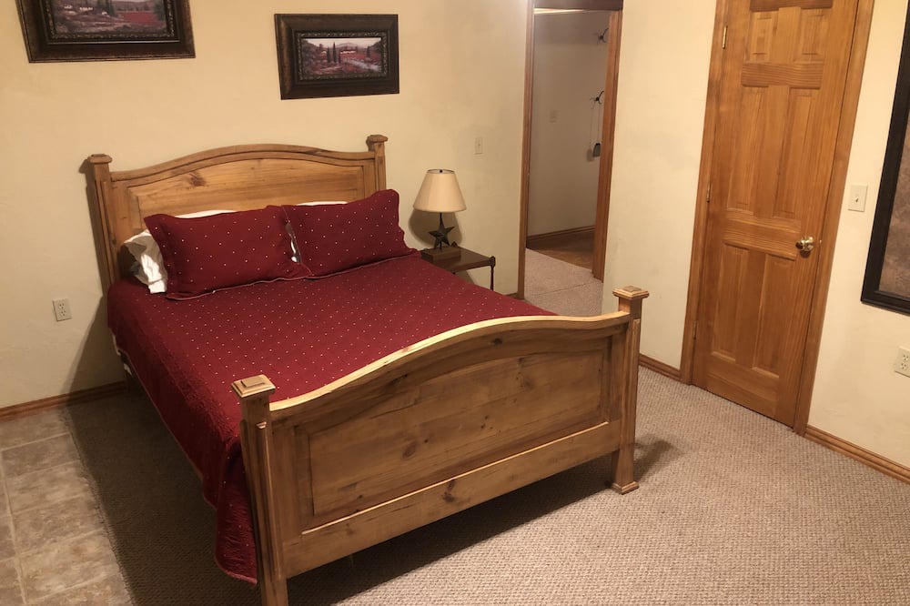 Photo of Bedroom in Canyon