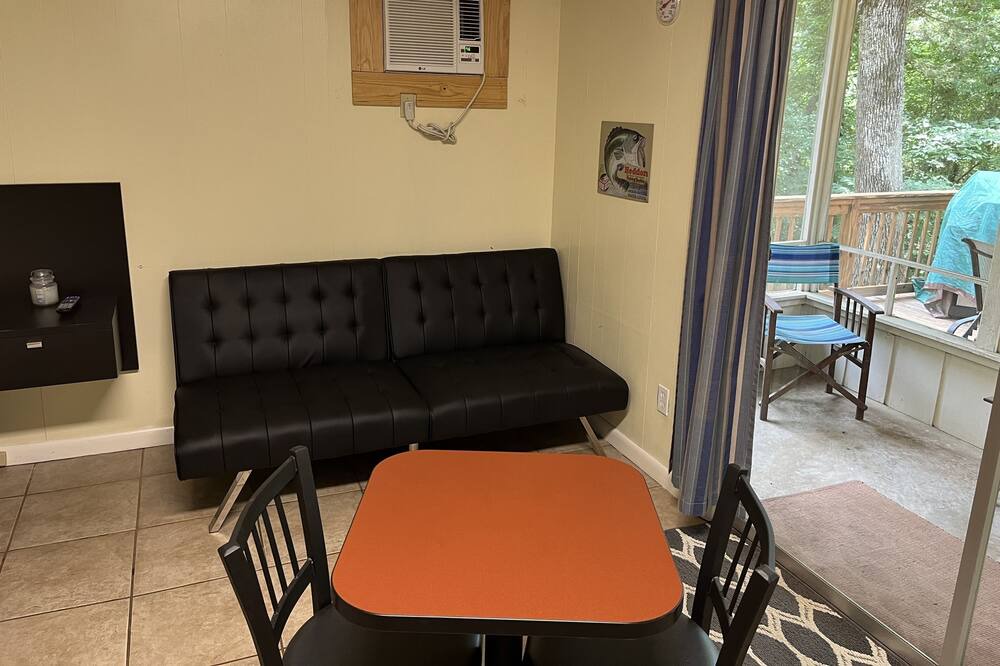 Photo of Livingroom in Greers Ferry