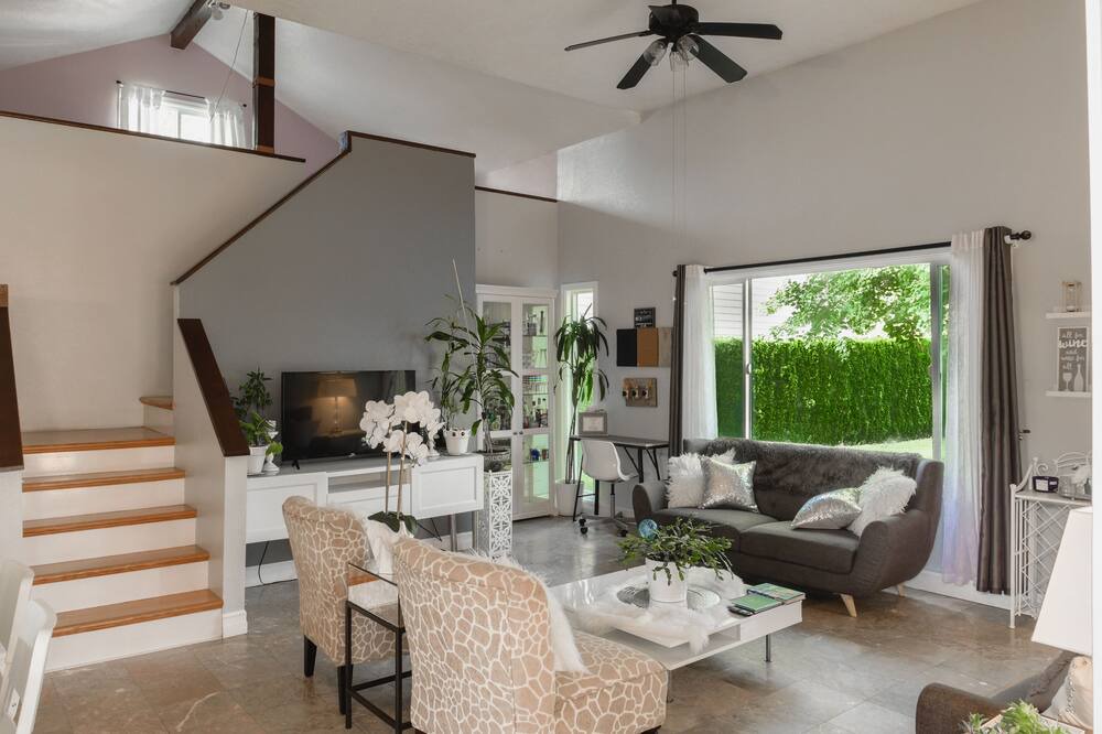 Photo of Others in Gresham