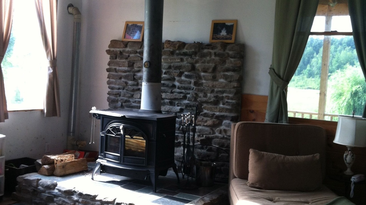 Photo of Livingroom in Cobleskill