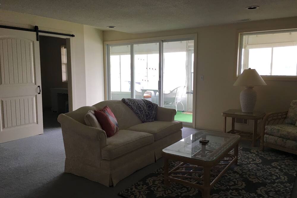 Photo of Livingroom in Macatawa