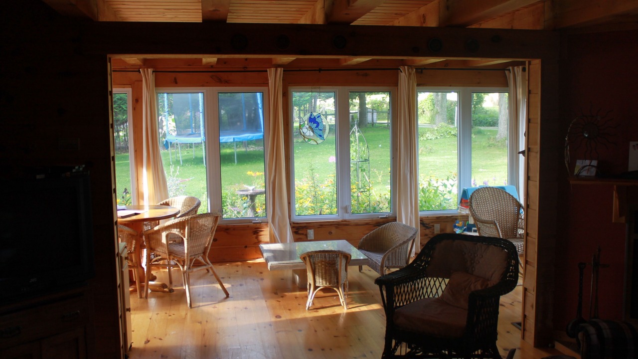 Photo of Livingroom in Drummond-North Elmsley