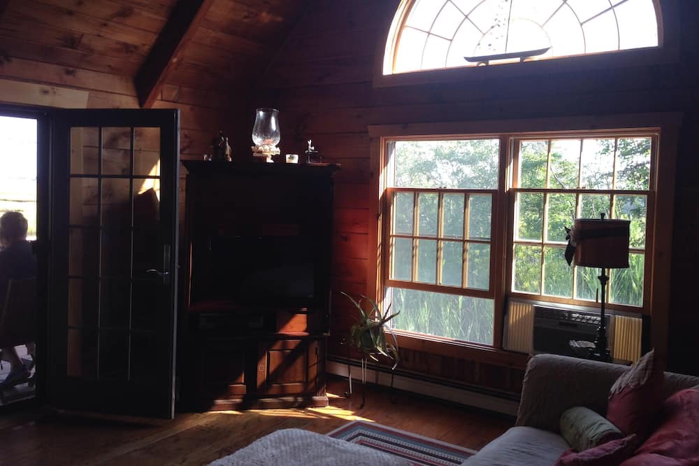 Photo of Livingroom in Osbornsville