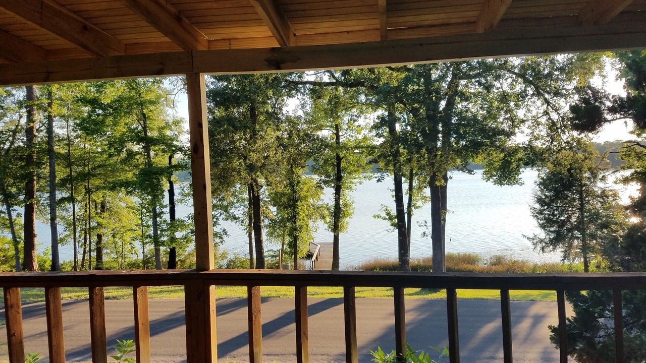 Photo of Patio Balcony in Hawkins
