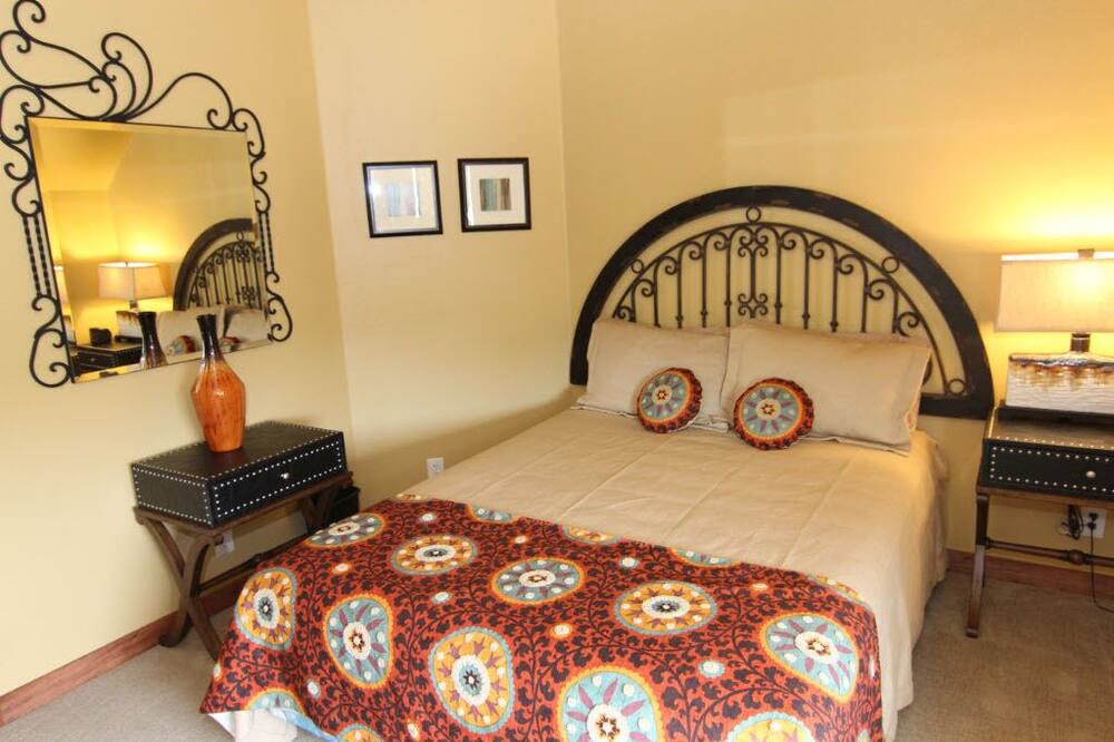 Photo of Bedroom in Driftwood