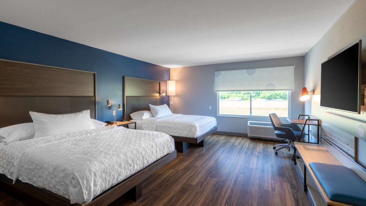 Photo of Bedroom in Keowee