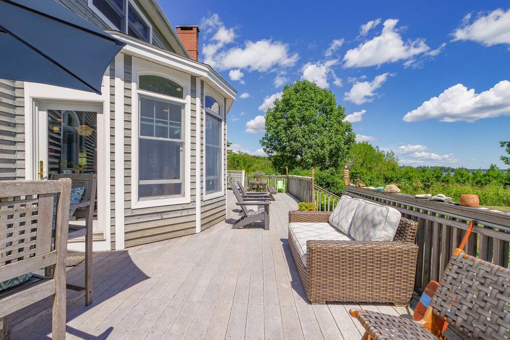 Photo of Patio Balcony in Lincolnville