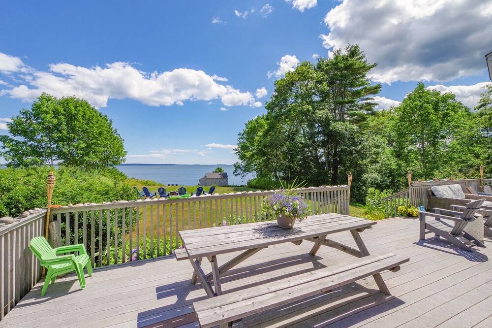 Photo of Patio Balcony in Lincolnville