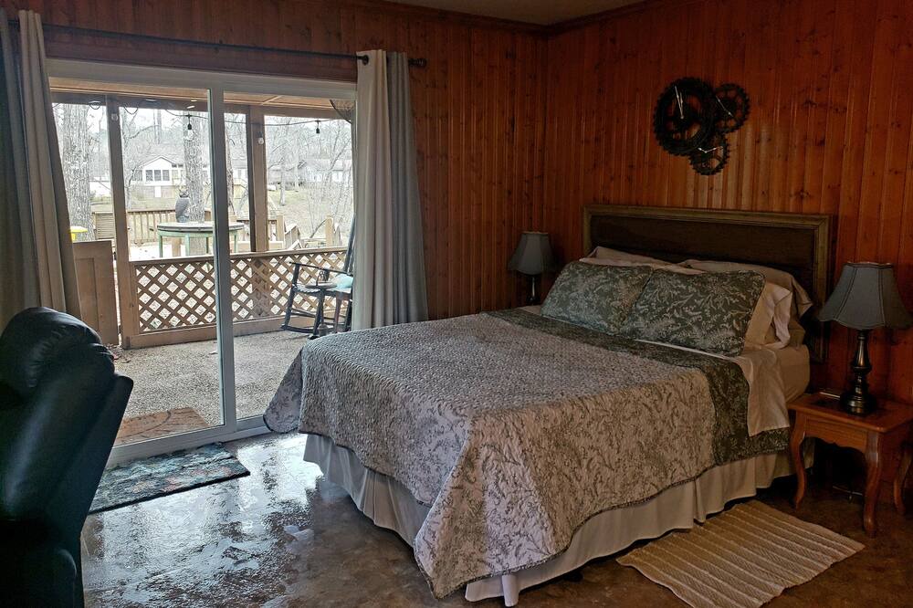Photo of Bedroom in Heber Springs