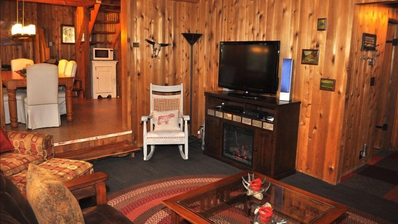 Photo of Livingroom in Greenwater