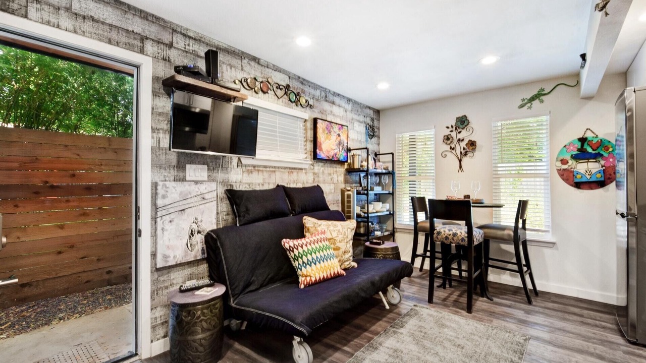 Photo of Livingroom in Hyde Park