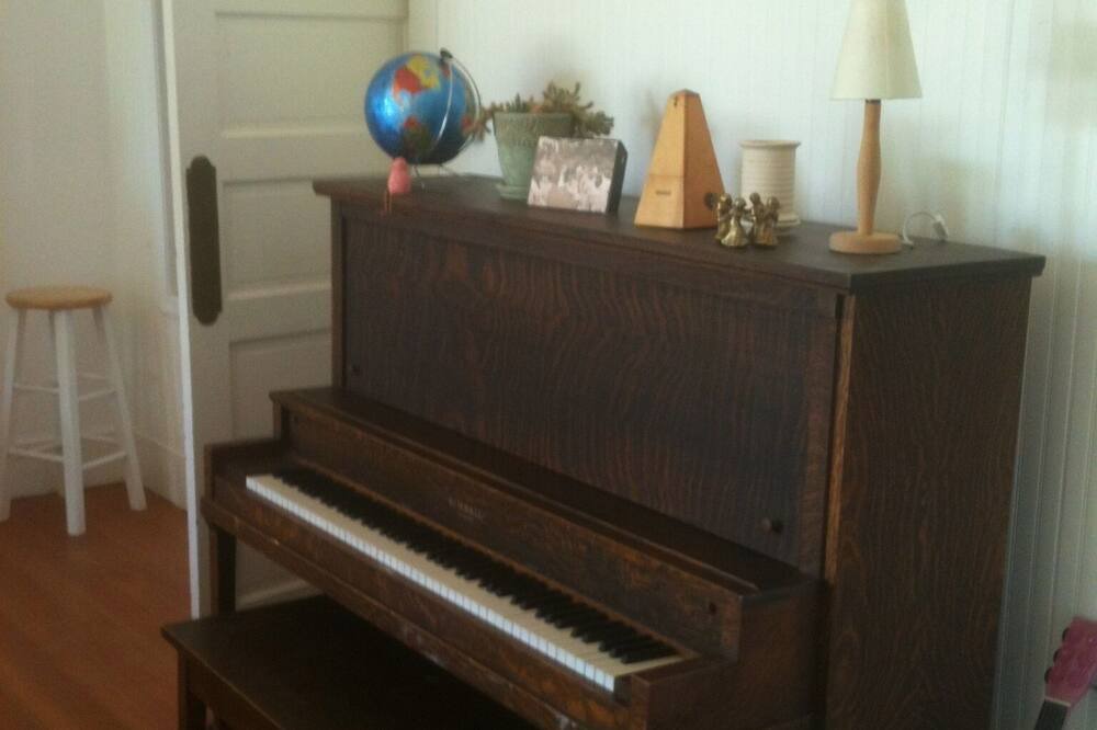 Photo of Others in Cashmere