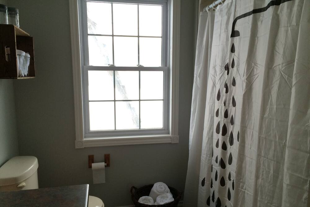 Photo of Bathroom in Blandford-Blenheim