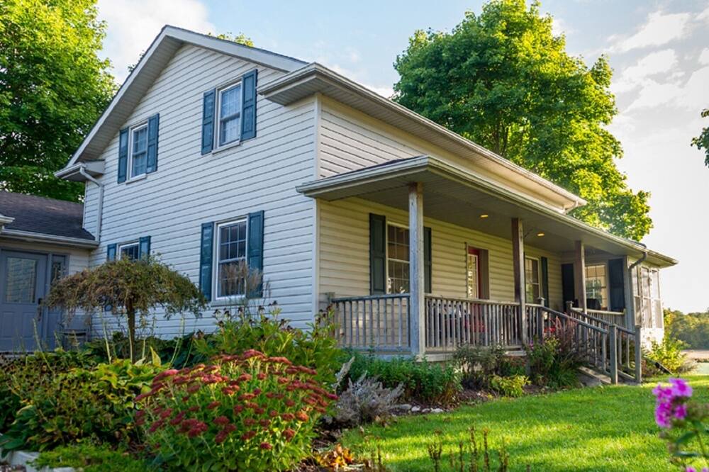 Photo of Outdoor in Blandford-Blenheim