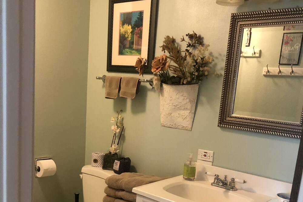 Photo of Bathroom in Fresno