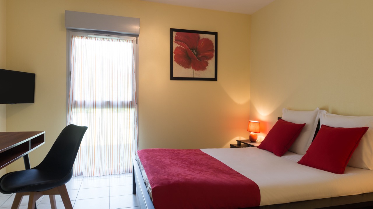 Photo of Bedroom in Montbazon