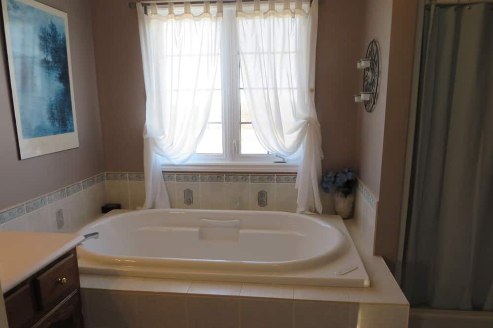 Photo of Bathroom in New Glasgow