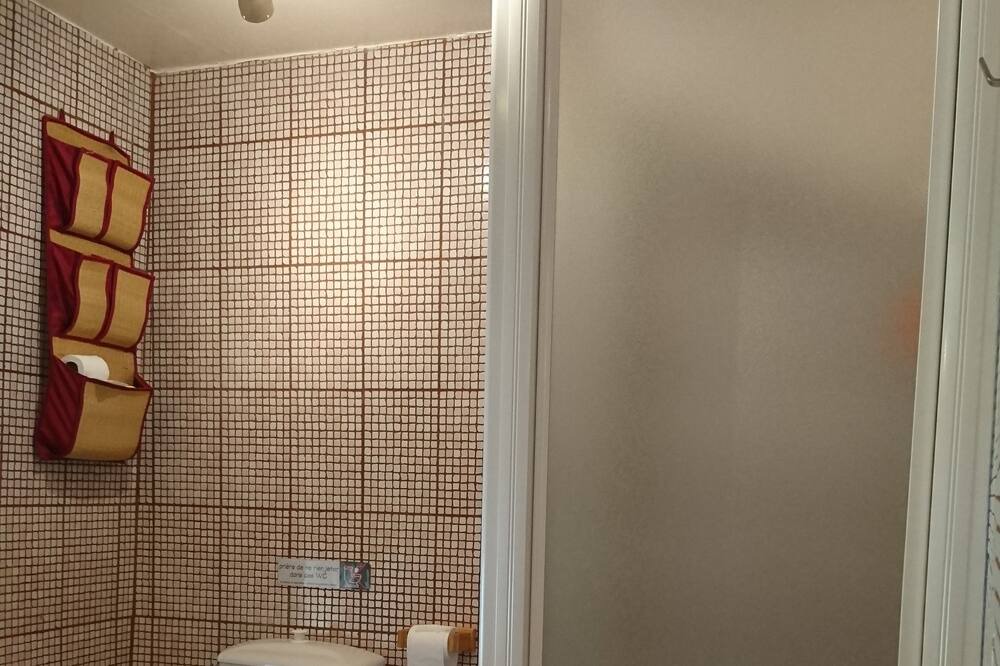 Photo of Bathroom in Valreas