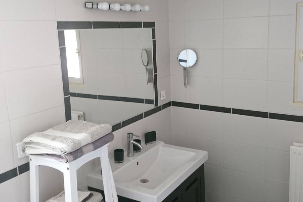 Photo of Bathroom in Valreas