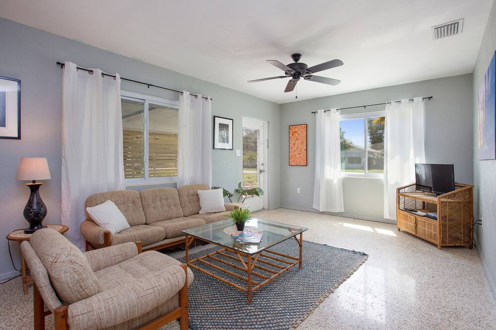 Photo of Livingroom in Laurel