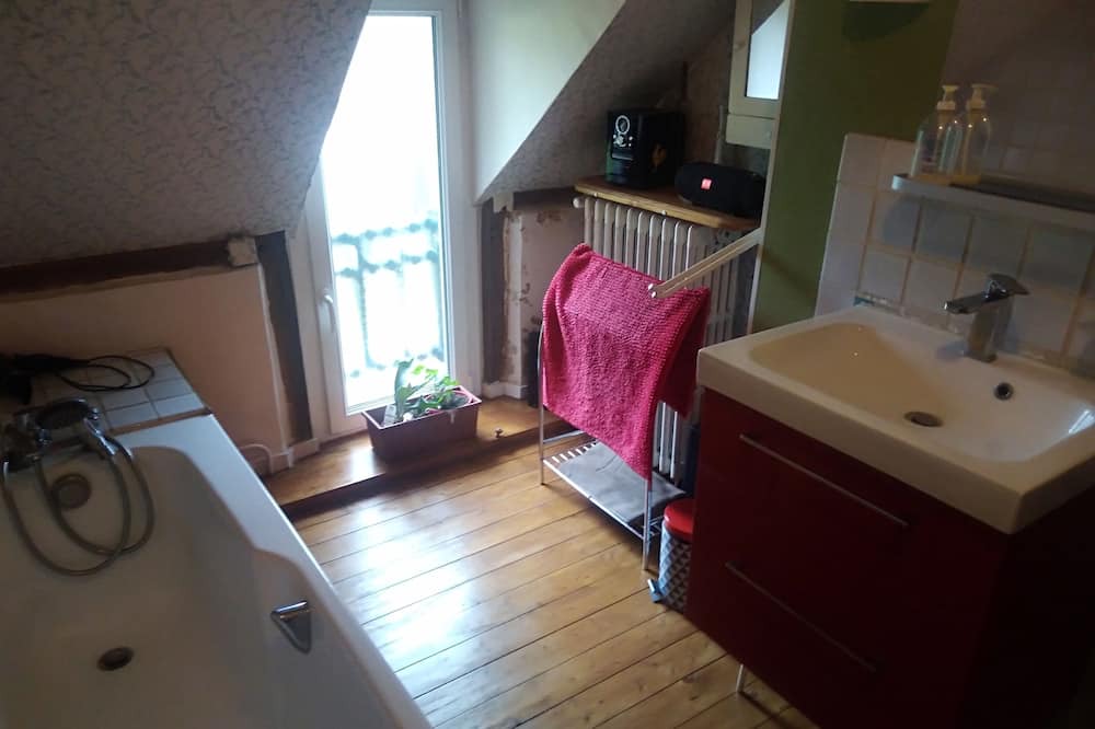 Photo of Bedroom in Saint-Cyr-la-Campagne