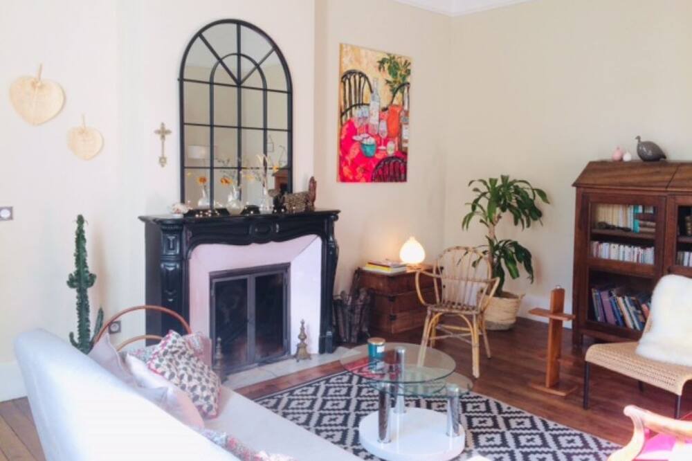 Photo of Livingroom in Historic Centre