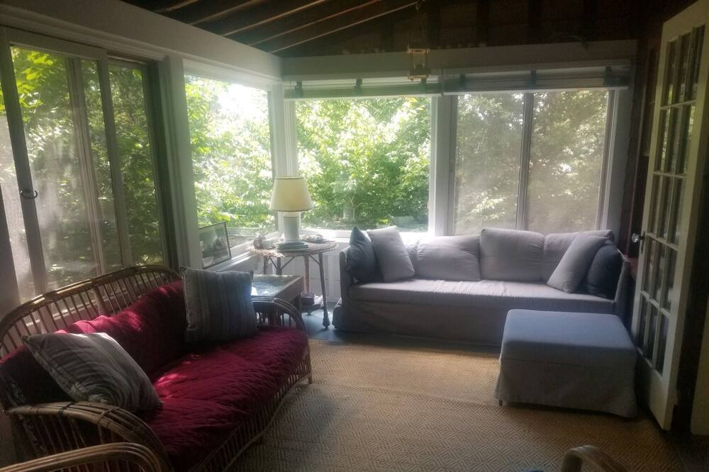 Photo of Livingroom in Woods Hole