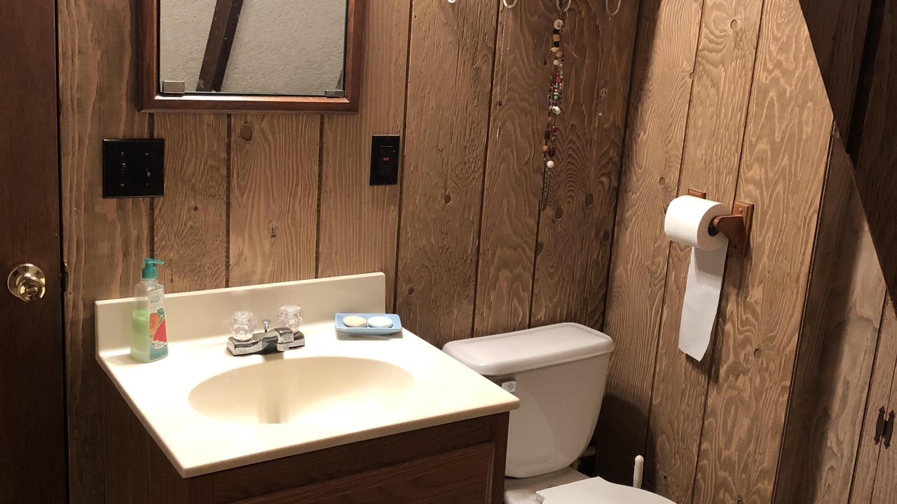 Photo of Bathroom in Innsbrook