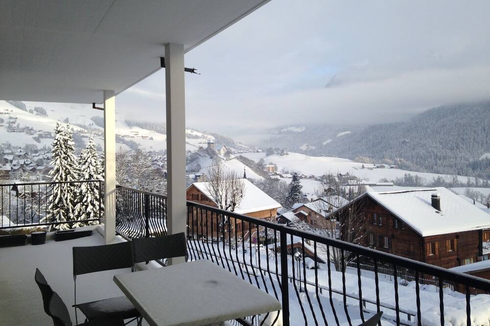 Photo of Patio Balcony in Chateau-d'Oex