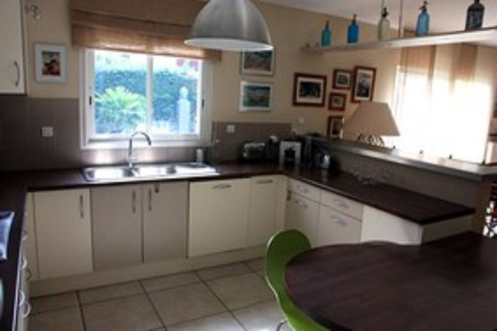 Photo of Kitchen in Saint-Jean