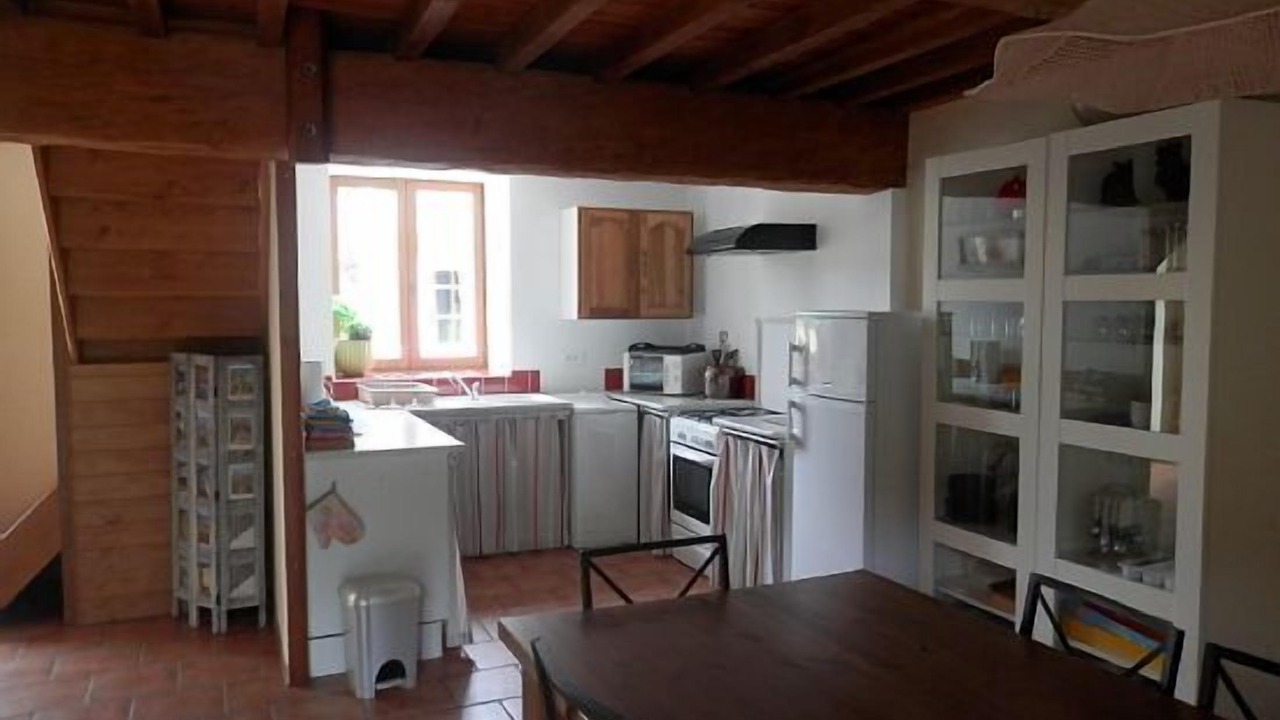 Photo of Kitchen in Saint-Benoit