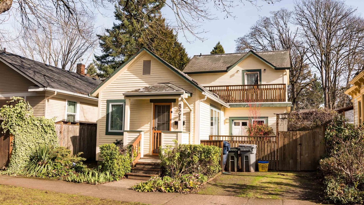 Photo of Buildings in West Eugene