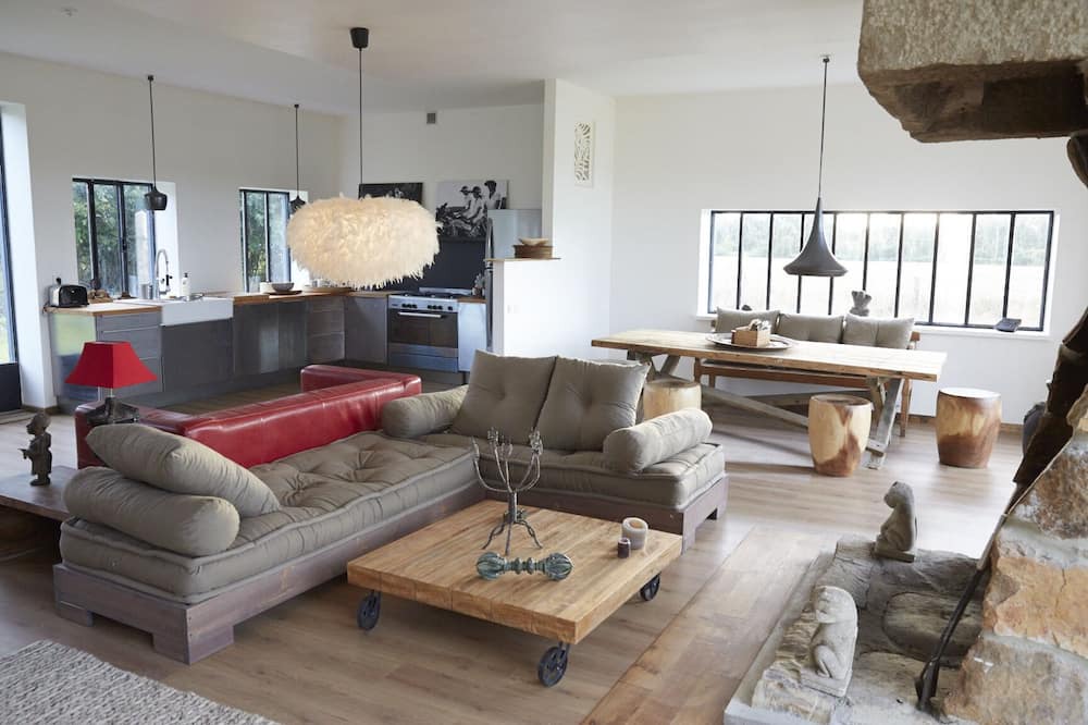 Photo of Livingroom in Saint-Patrice-du-Desert