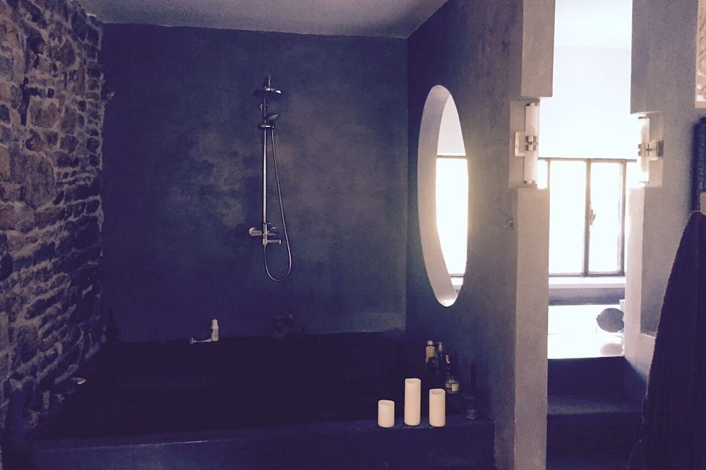 Photo of Bathroom in Saint-Patrice-du-Desert