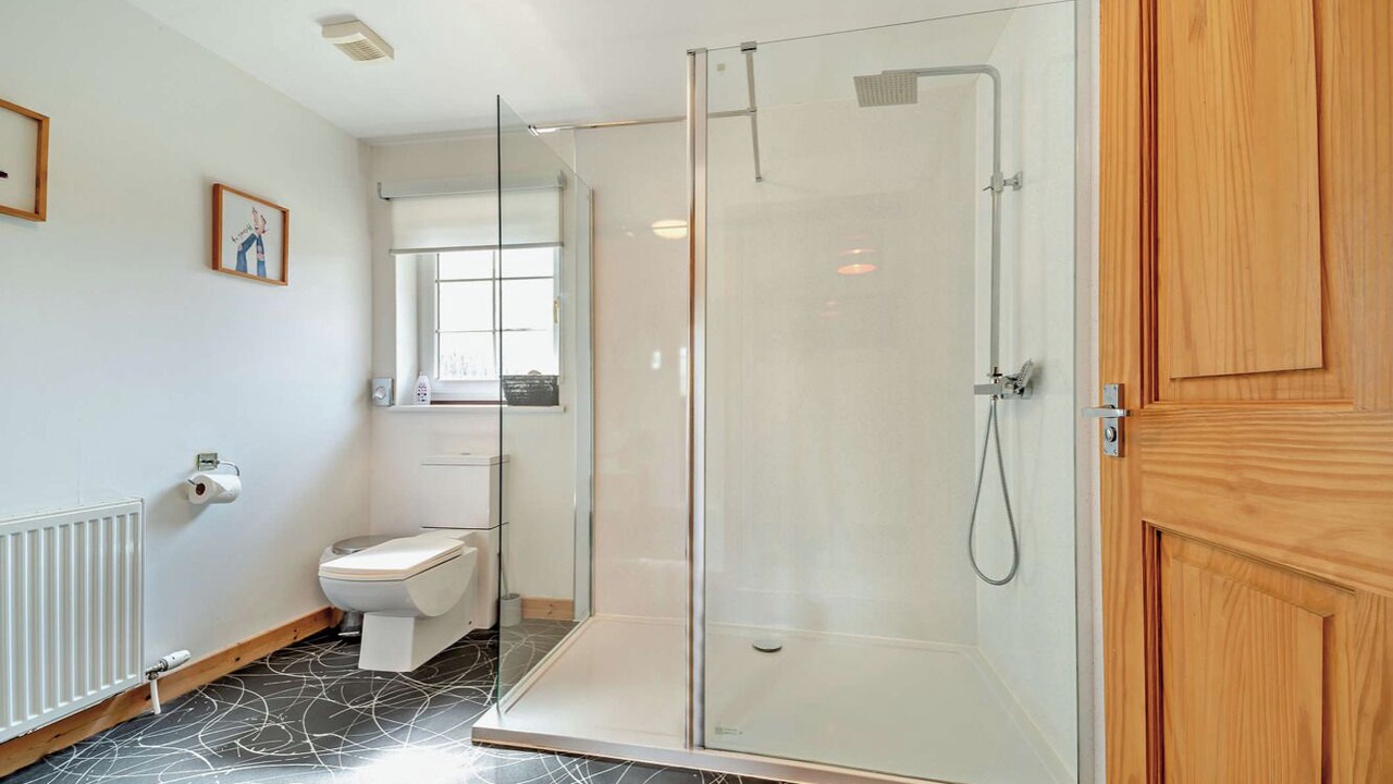 Photo of Bathroom in Tillicoultry