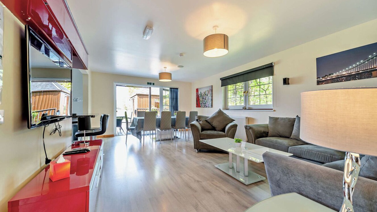 Photo of Others in Tillicoultry