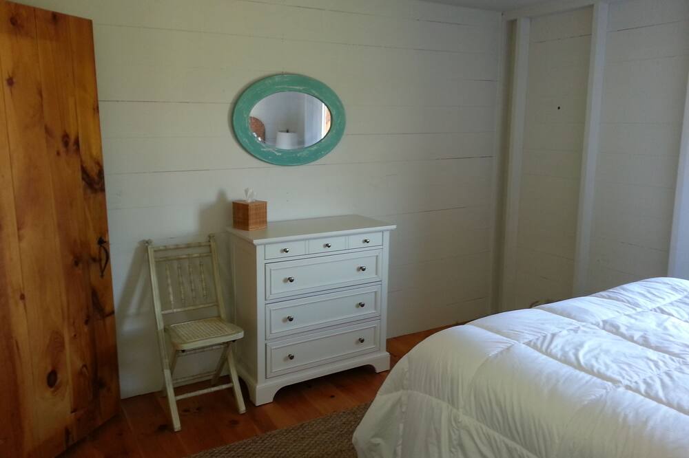 Photo of Bedroom in Warren Landing
