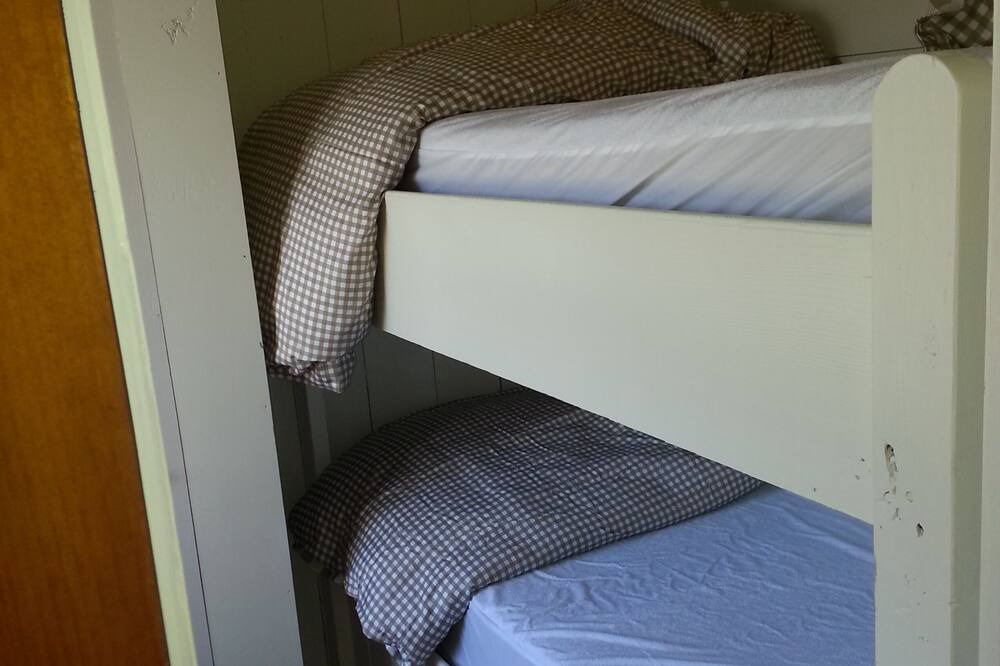 Photo of Bedroom in Warren Landing