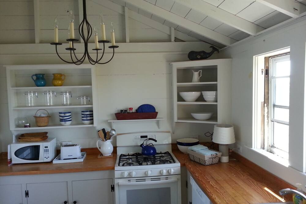 Photo of Kitchen in Warren Landing