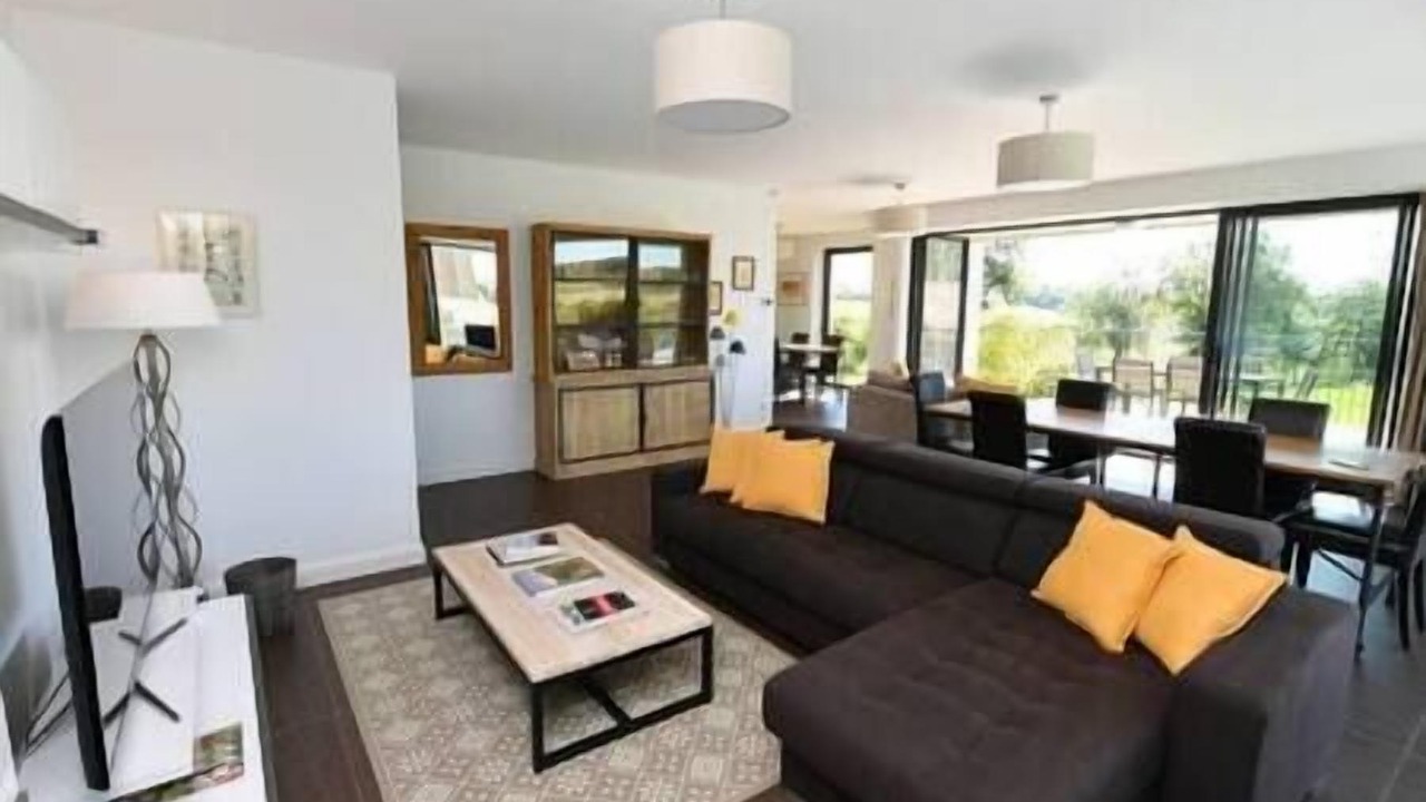 Photo of Livingroom in Gardegan-et-Tourtirac