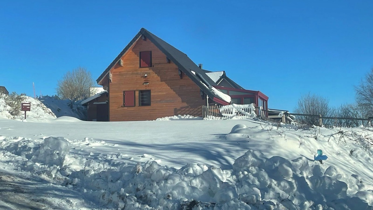 Photo of Outdoor in Chambon-sur-Lac
