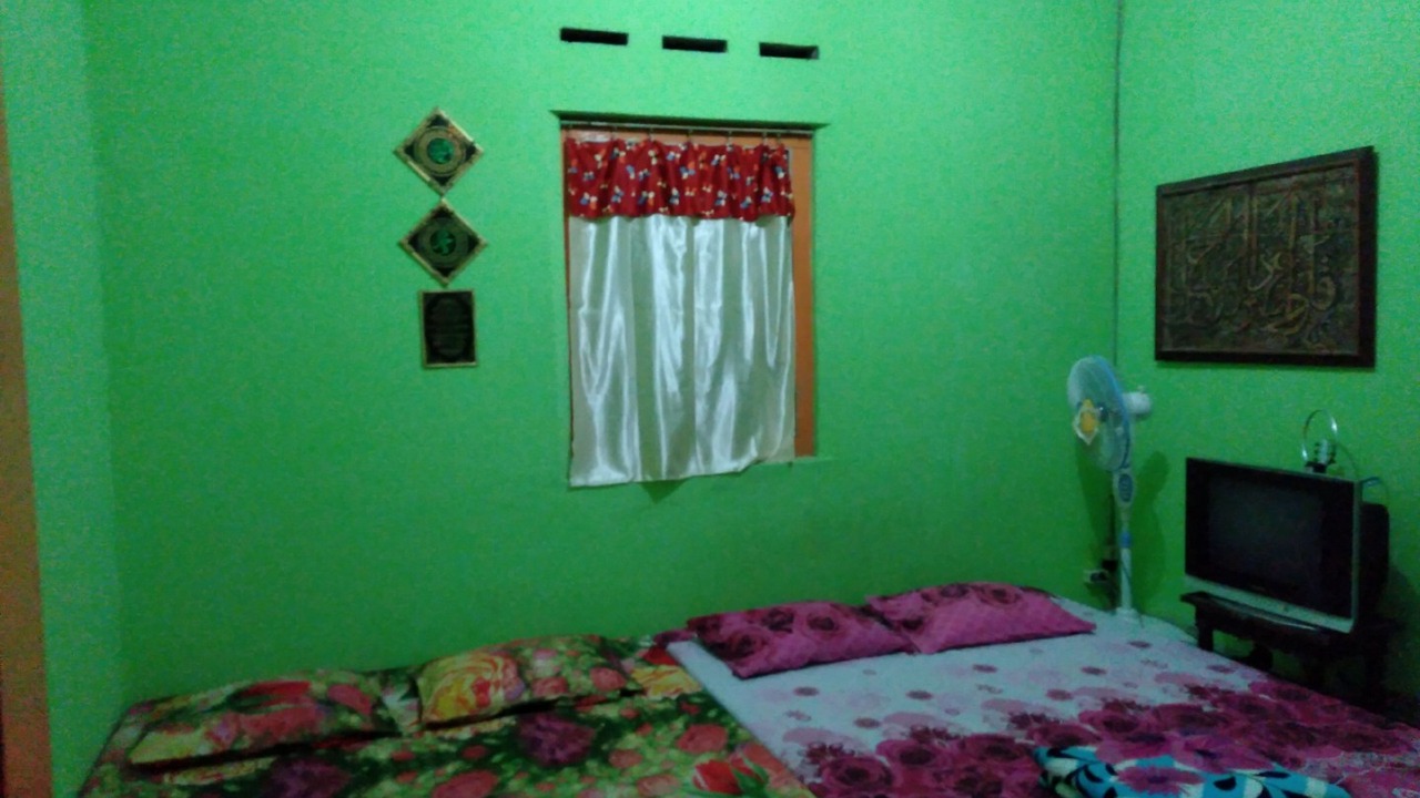 Photo of Bedroom in Srimulyo