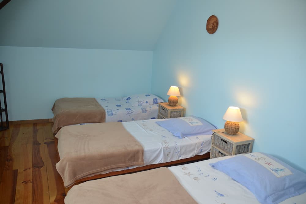 Photo of Bedroom in Villiers-Saint-Georges