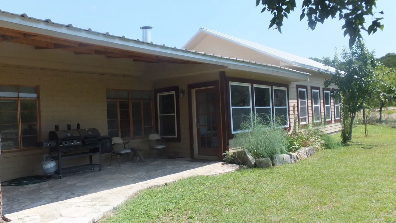 Photo of Patio Balcony in Barksdale