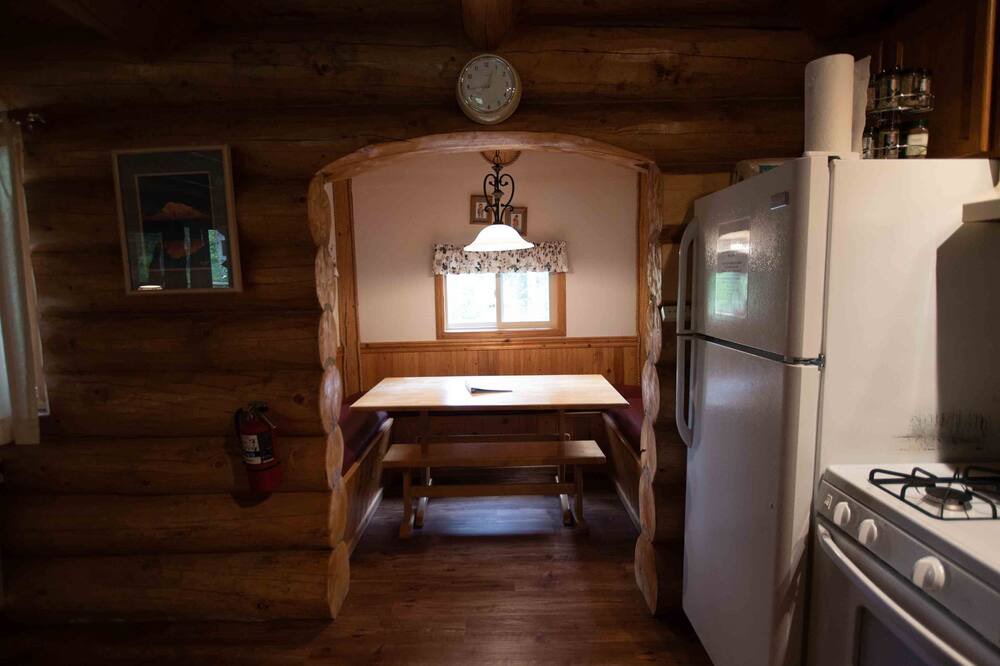 Photo of Kitchen in Trapper Creek