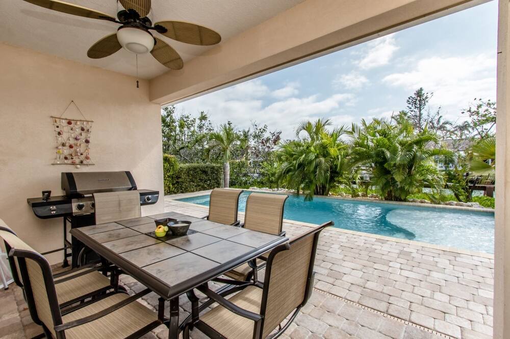 Photo of Patio Balcony in Coury